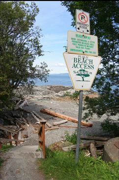 STEPS TO BEACH