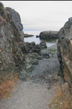 PATH THROUGH ROCK TO PEBBLE NECK