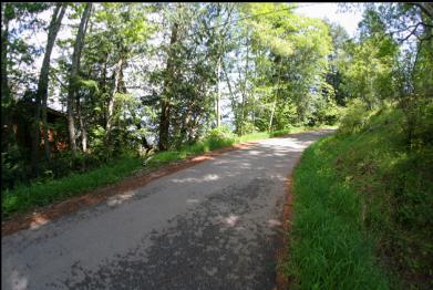 road with beach access on left