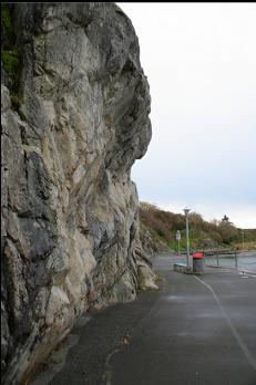 CLIMBING CLIFFS