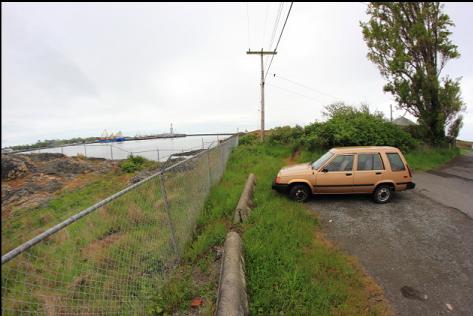 parking at the end of the road